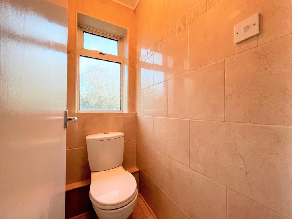Separate WC
