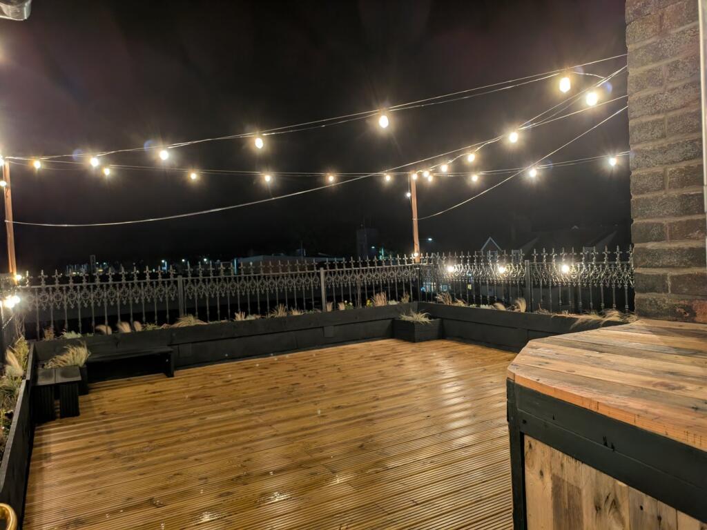 Rooftop by night 