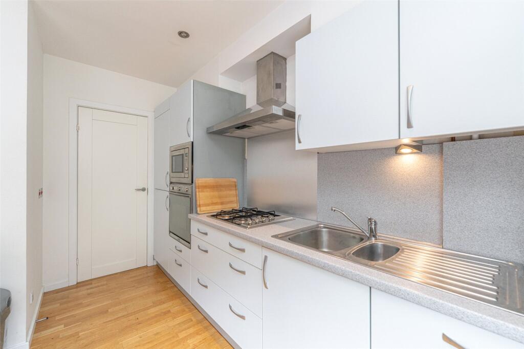 Kitchen Alt