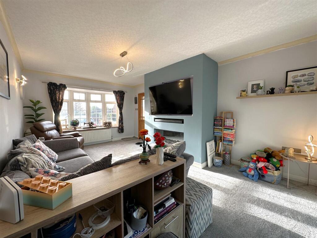 Sizeable Living Room 202