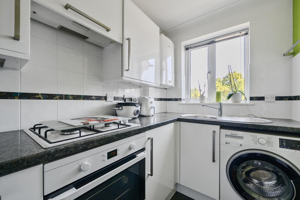 1335677-8-689f162...