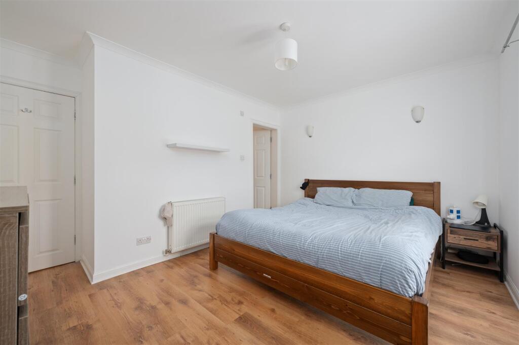 Apt4PrioryLane021.JPG
