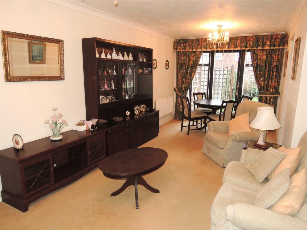 Lounge: