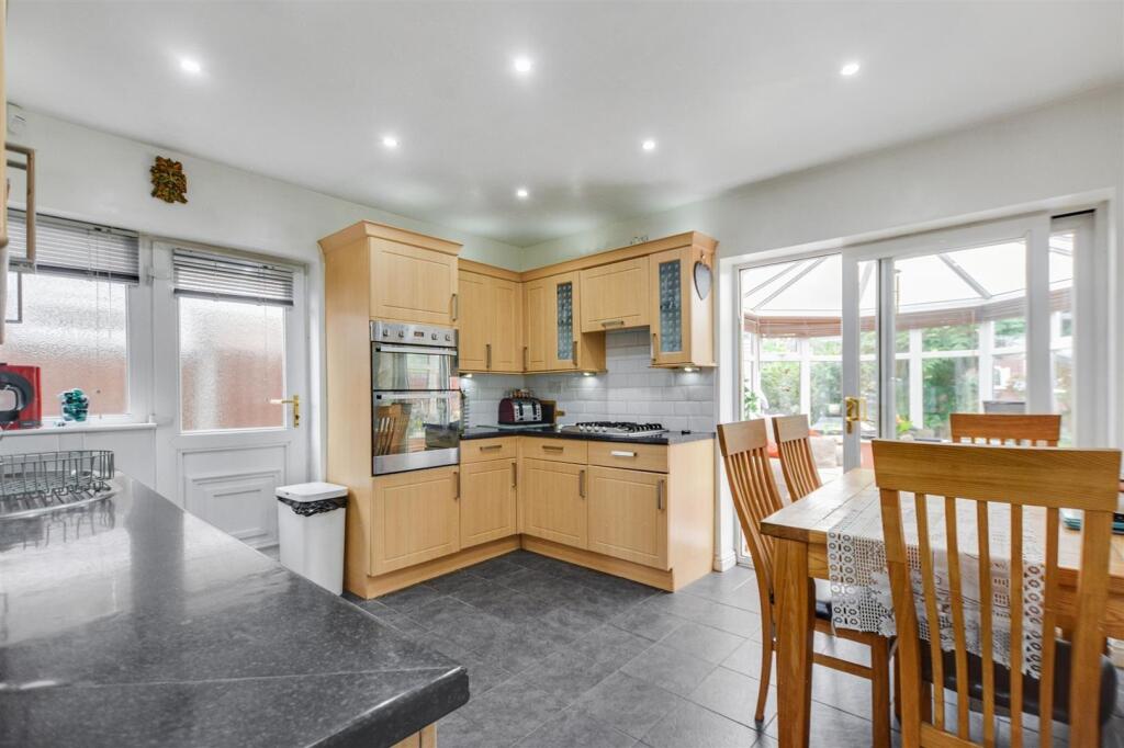 Kitchen Diner_1.jpeg