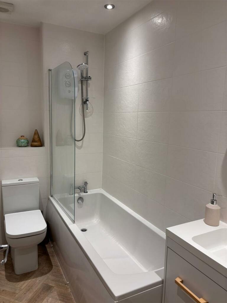 WhatsApp Image 2024-12-10 at 14.26.20 (2).jpeg