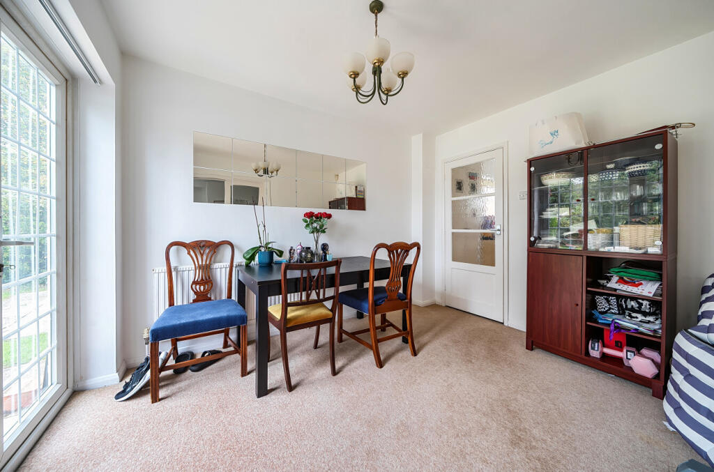 1365538-7-68ed120...