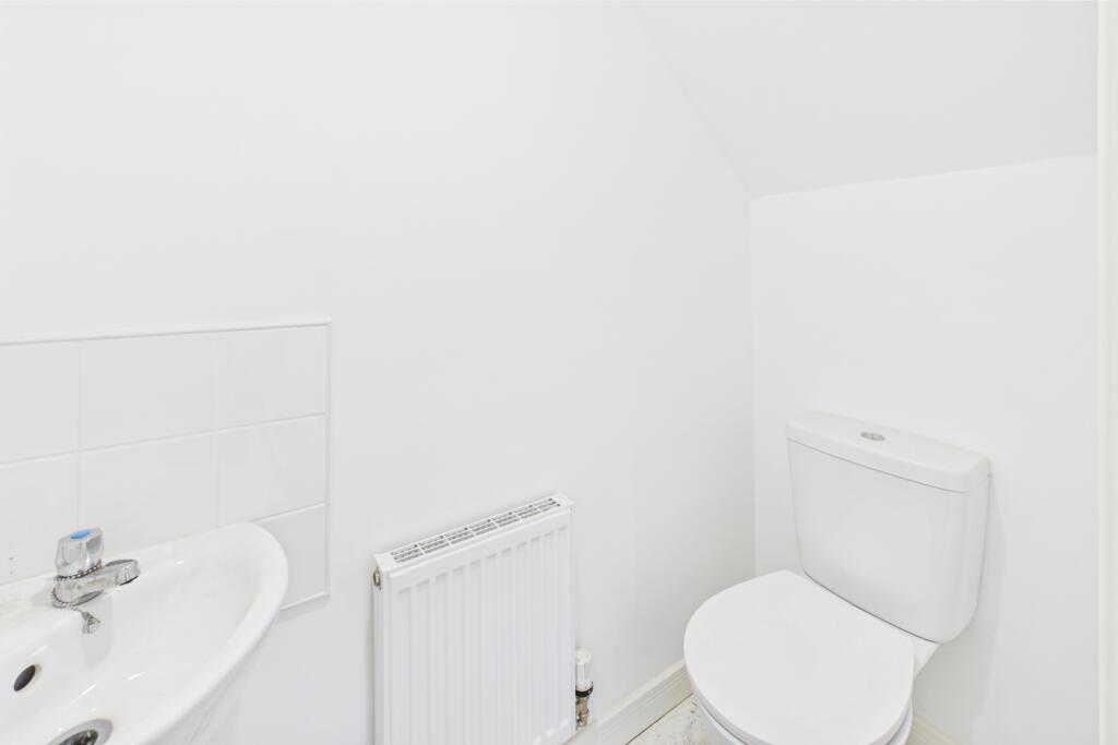 CAM03162G0-PR0256-STILL008