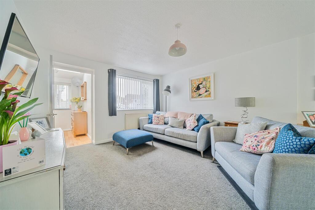 Savery Sitting Rm..jpg