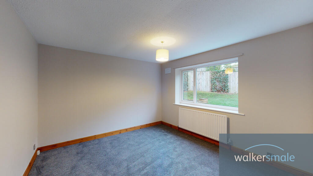 7-Hall-Close-12092021_203604