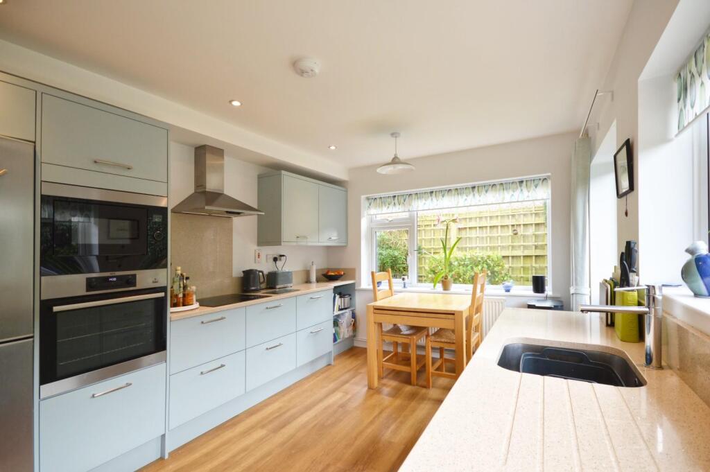 Kitchen/Breakfast Room