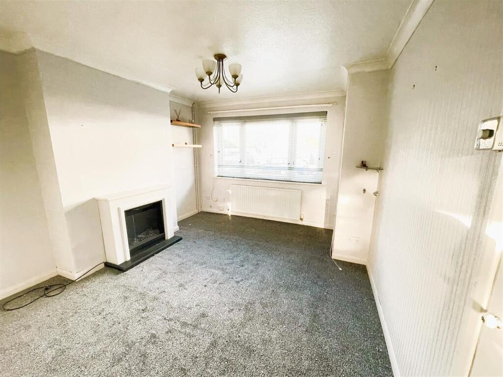 Lounge2.JPG