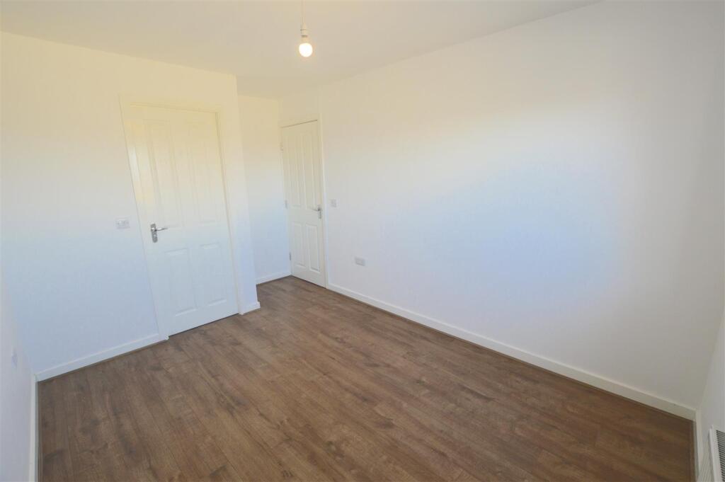 13 Hexham Gardens Bedroom 2.JPG