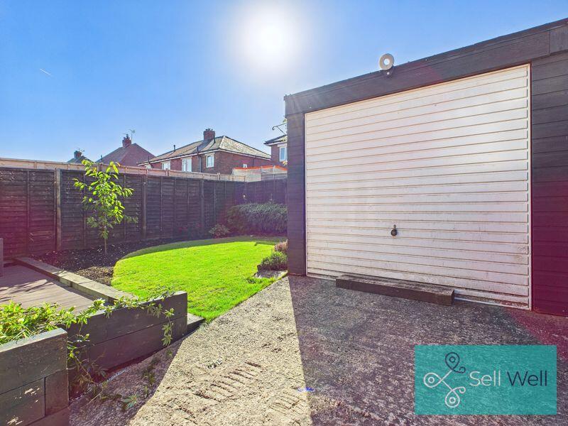 Detached Garage