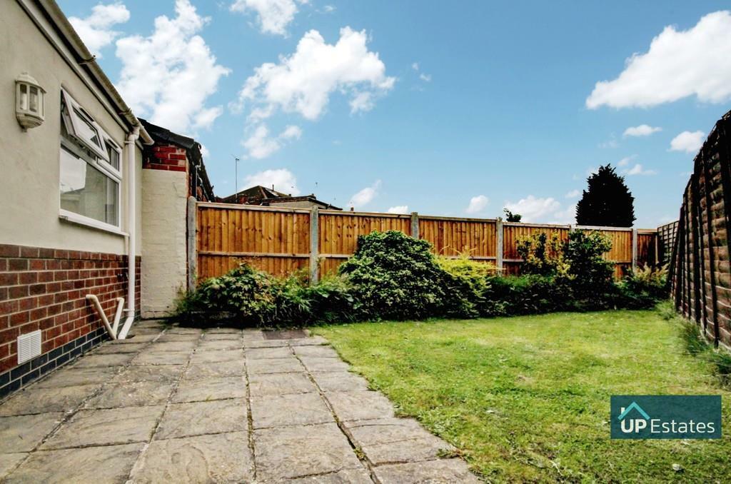 GARDEN 2.jpg