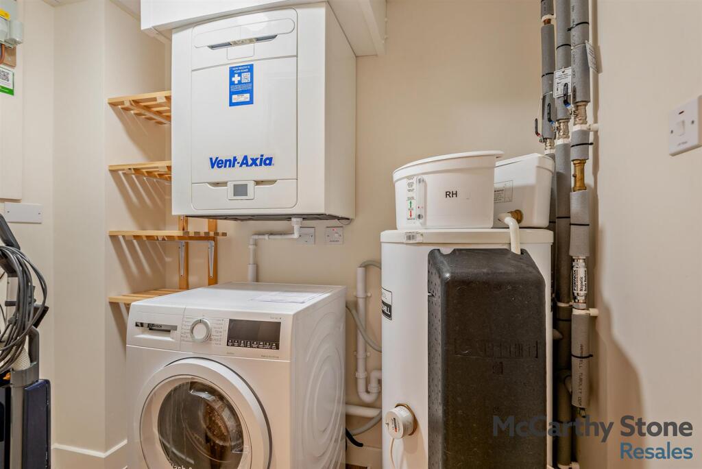 8666510-interior01-800.jpg