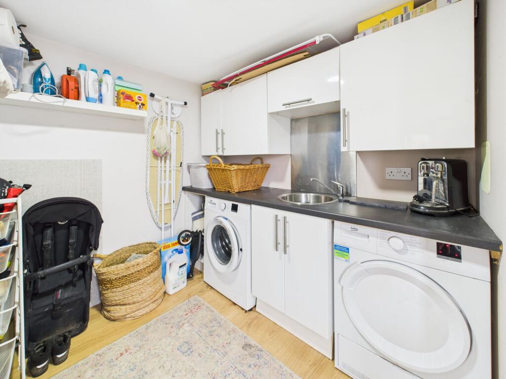 Garage (Utility Area)