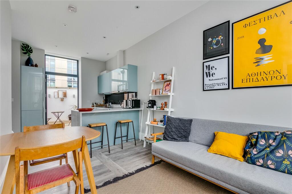 Reception/Kitchen