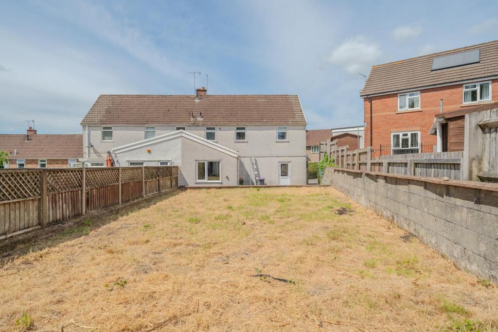 36 St Cadocs Road-17.jpg