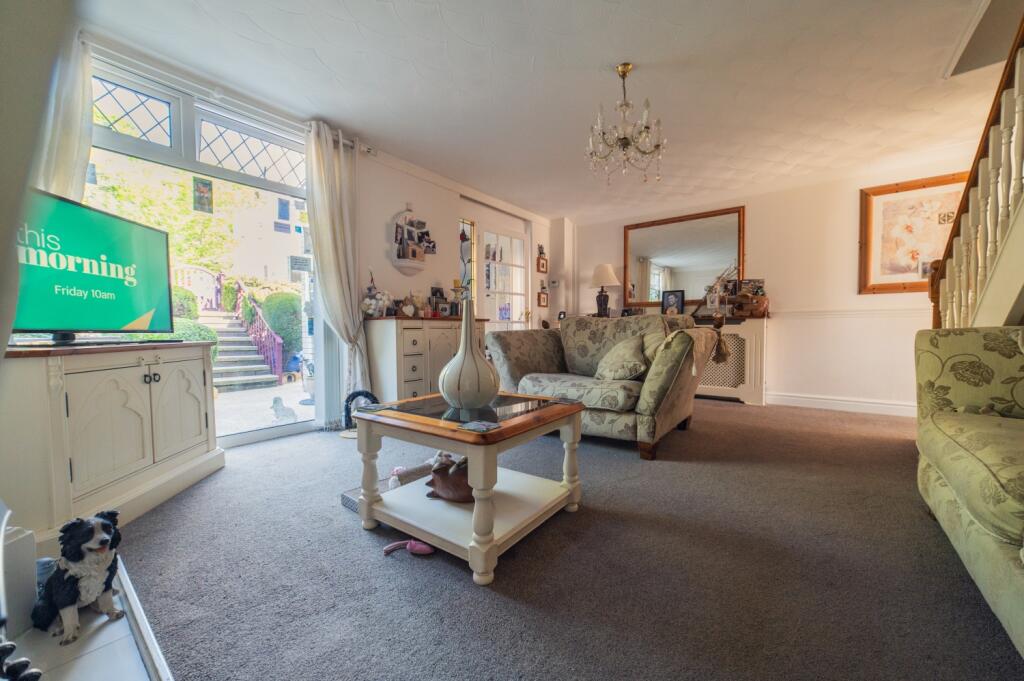 Award-winning Media team on EVERY Listing_23