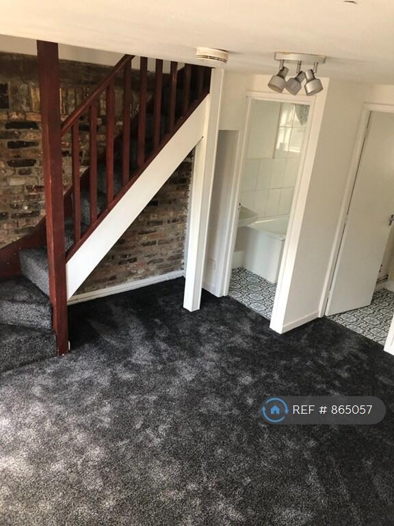 2 Mkt Court Downstairs Sitting Room