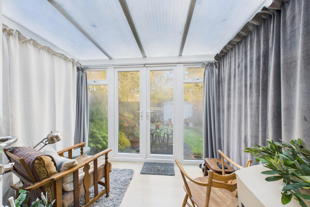 CAM05449G0-PR0040-STILL003