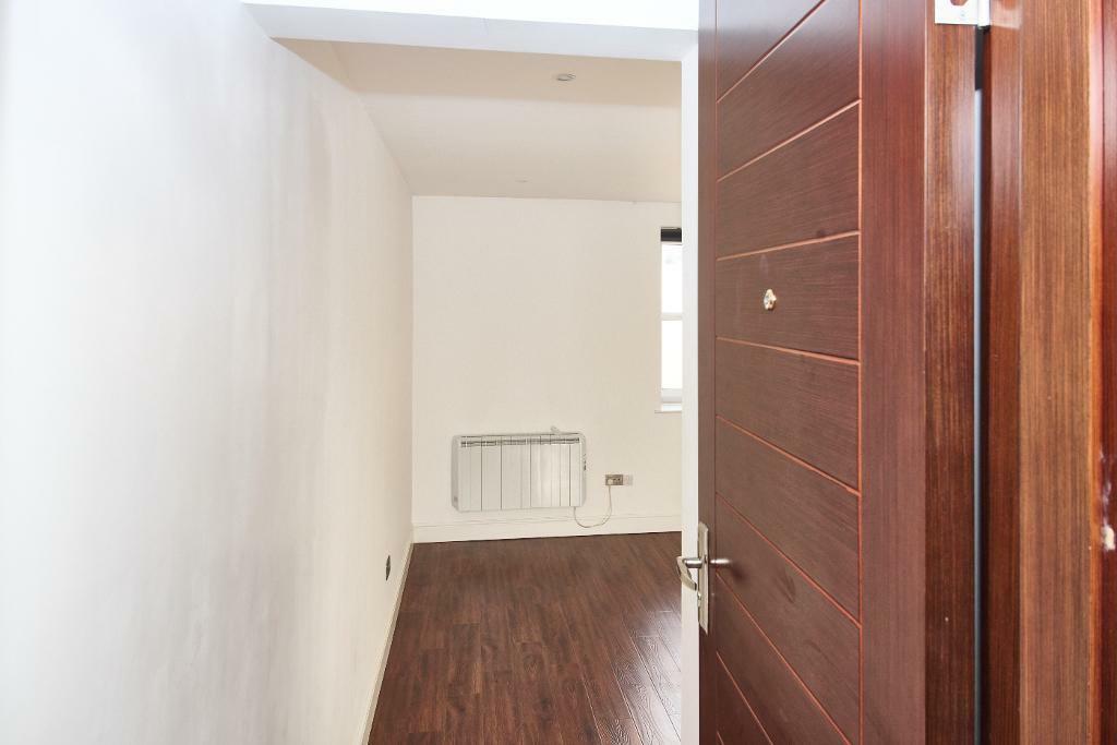 Bedroom photo 3
