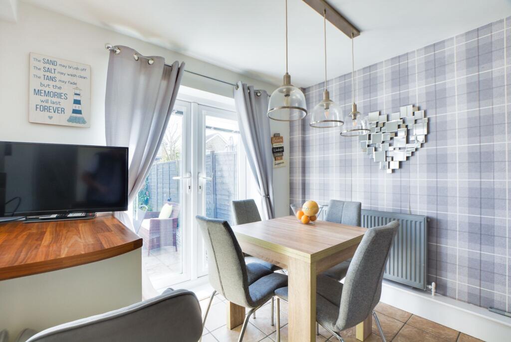 Open Plan Fitted Dining Kitchen