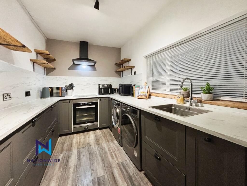 Kitchen 4