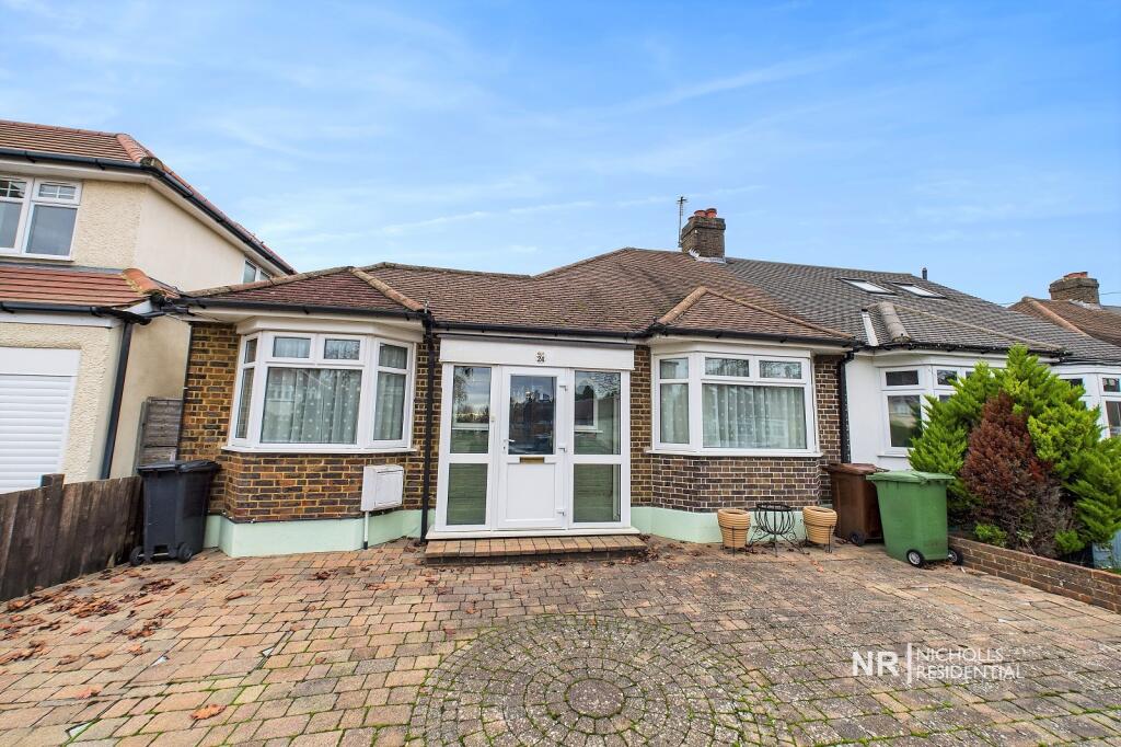 Lakehurst Road, Ewell, Surrey. KT19