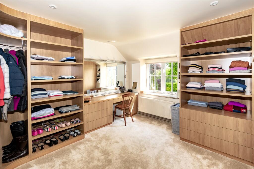 Bed 3/Dressing Room