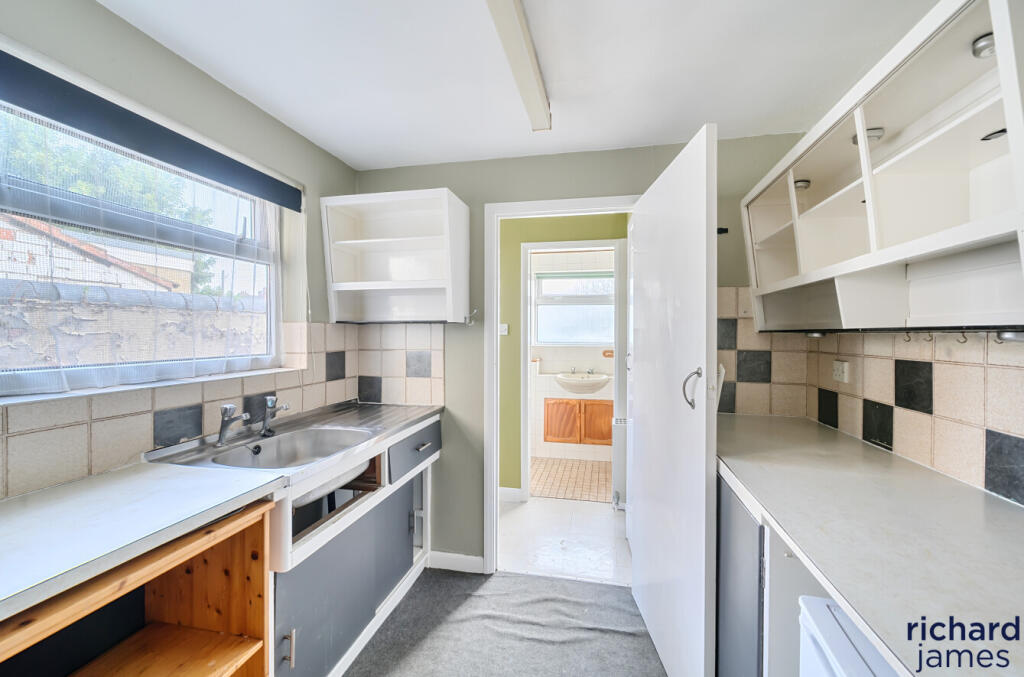 eca33578c139473596b6b1e994ee283a