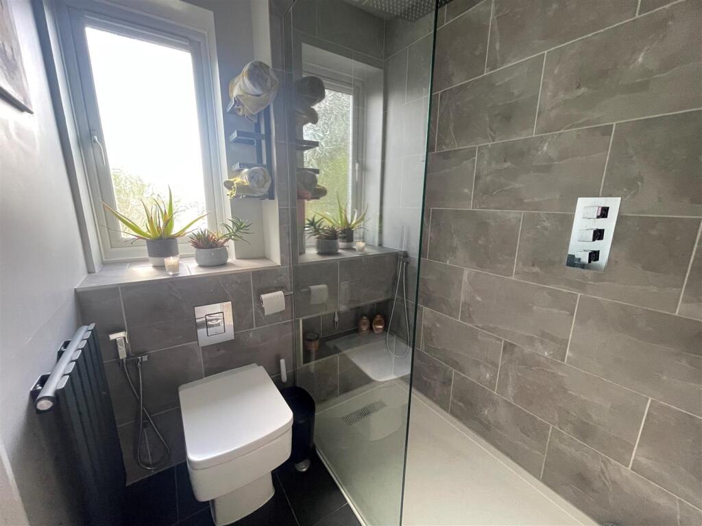 En suite.jpg