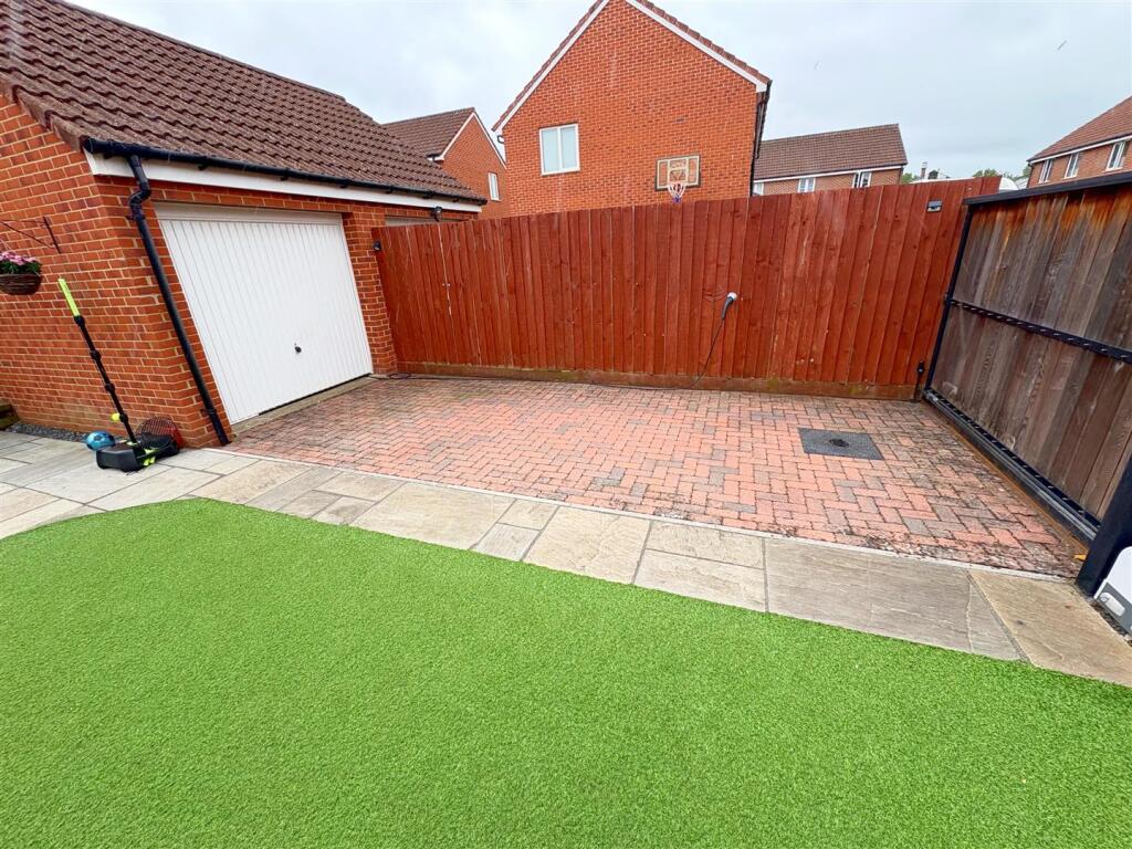 Garage and parking.jpg