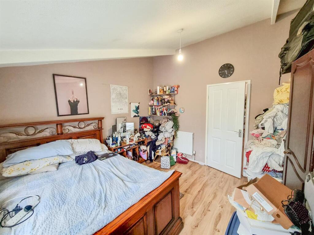 1000024108 (1)_edited.jpg