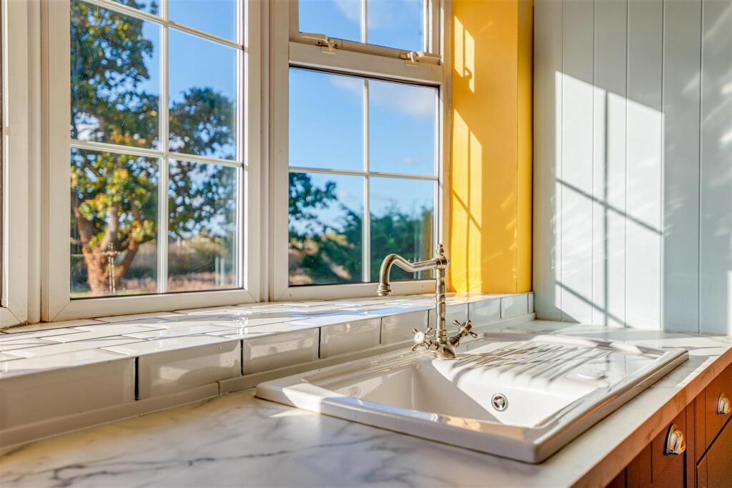 934 garstang rd_13.jpg