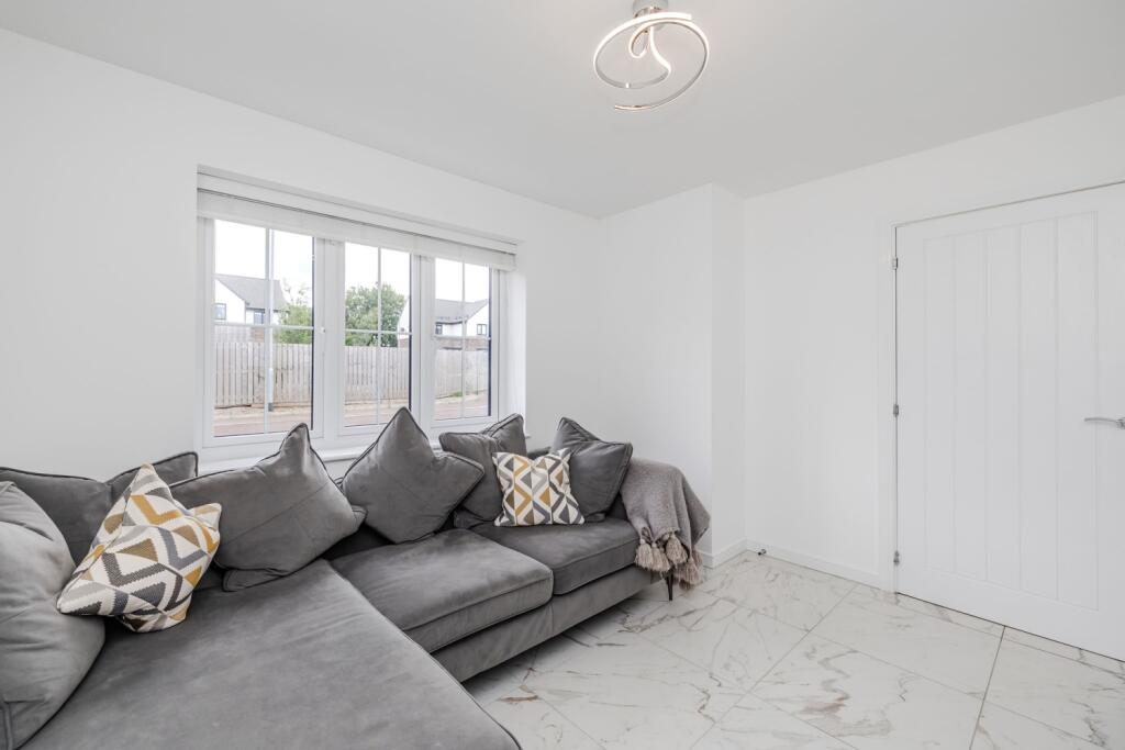 2KnollPlaceMedburnNE200EL-50