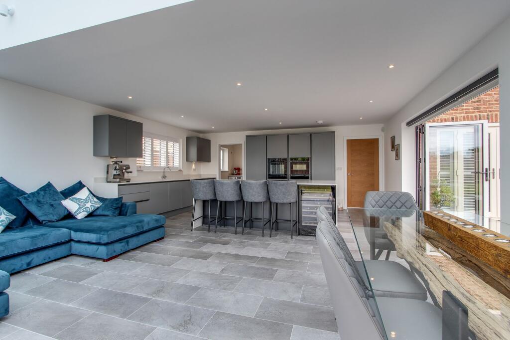 Kitchen/Dining/Sun Room
