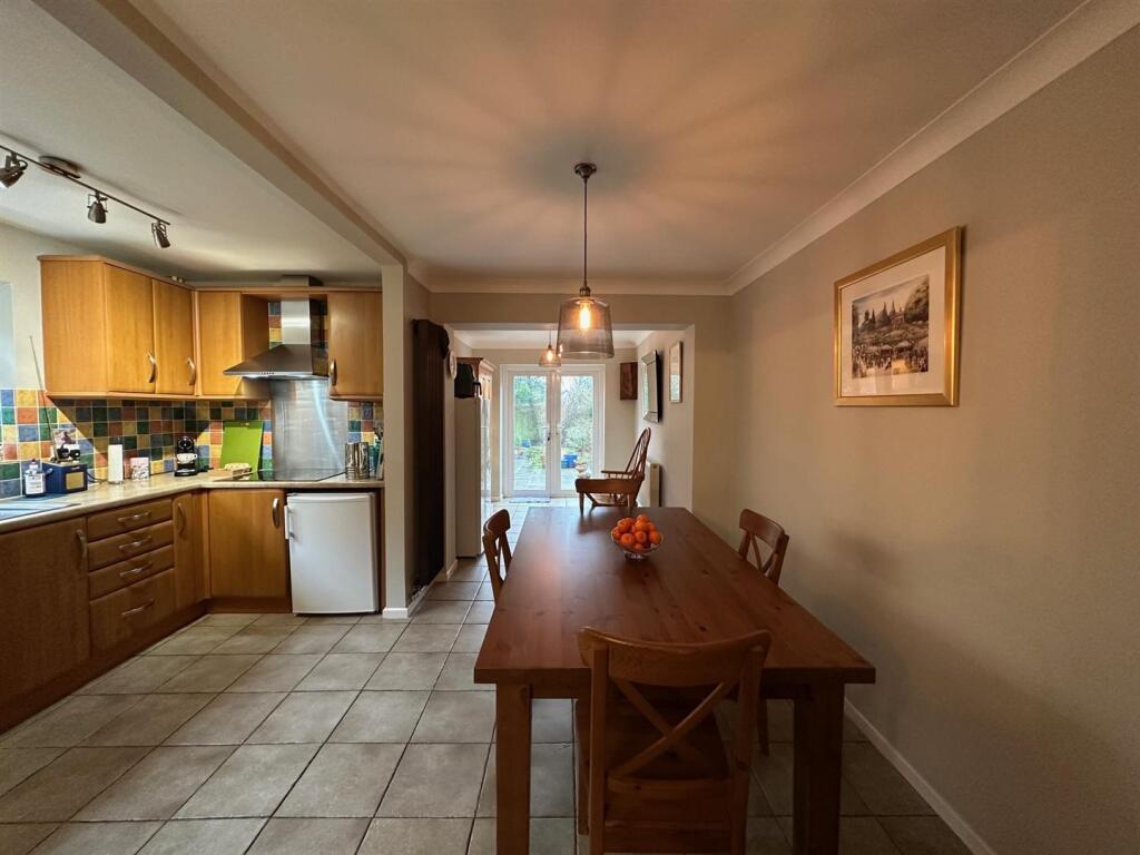 Dining Room.jpg