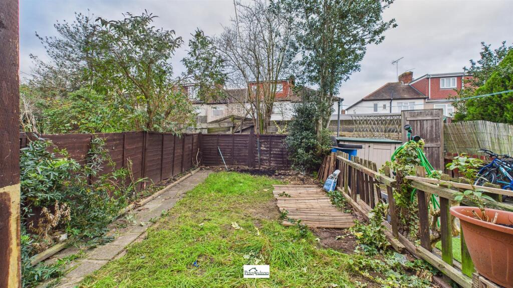 CAM02085G0-PR0230-STILL012.jpg