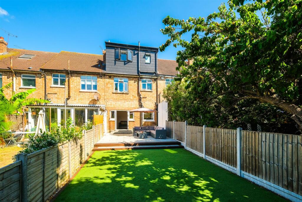 134 Gloucester Road-17.jpg