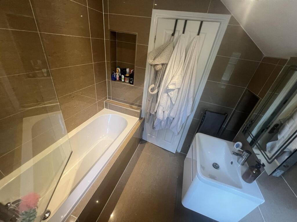 148 Compstall 8 .JPEG