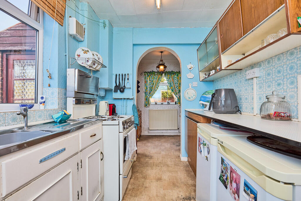 Edward Knight 202...