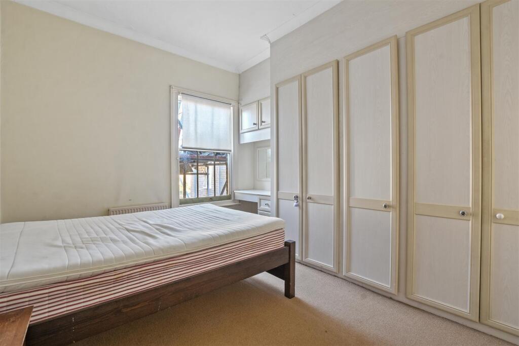 05-f570GCWT - FFF 32 Llbert St - Bedroom -Original