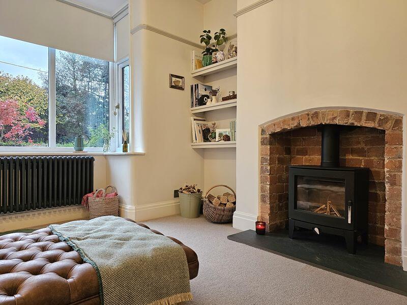 Lounge Feature Fire