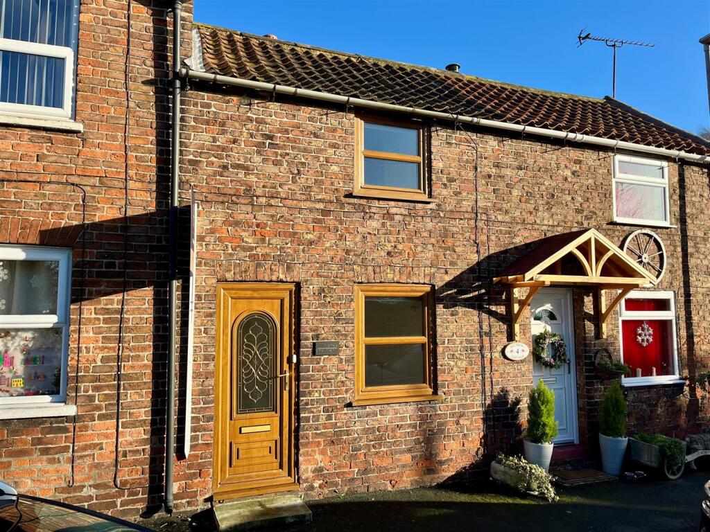 Post Office Row, Withernwick, Hull