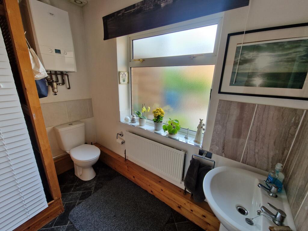 Utility/ Guest WC