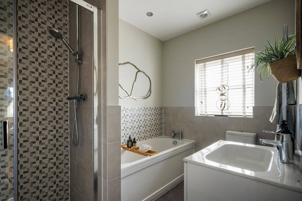 Bathroom 2 - Wins...