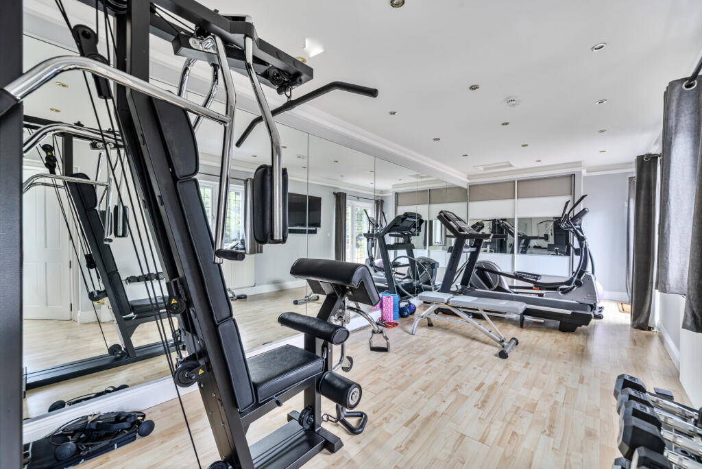 1328696-10-687e8f...