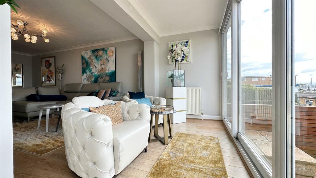 lounge area.jpg