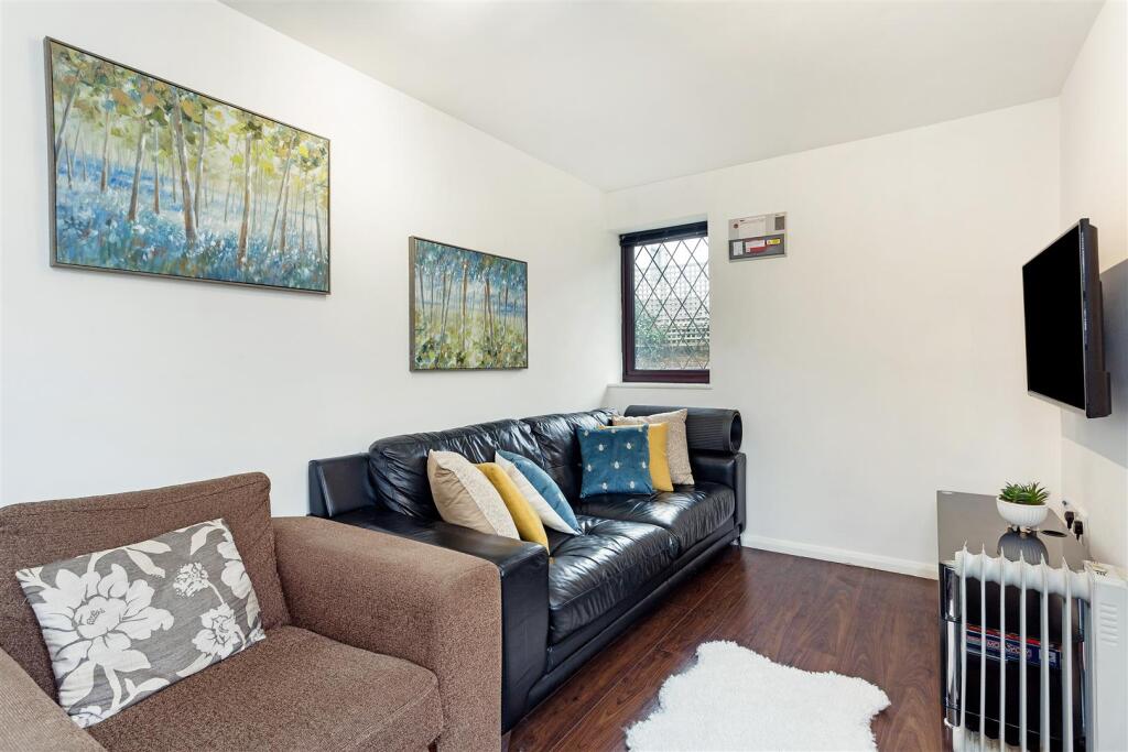 83848_78 Ferrers Avenue (4).jpg